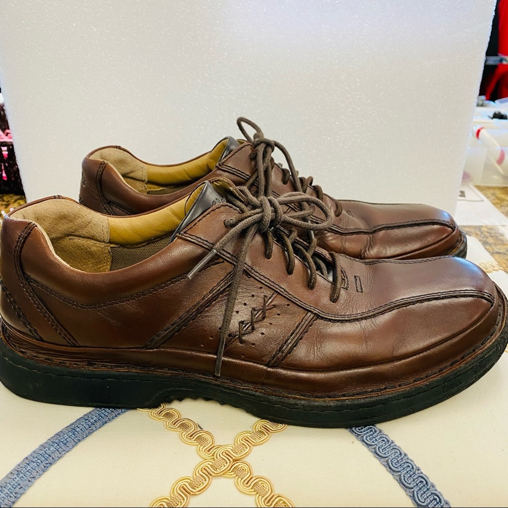 Clarks Mens Brown Leather Lace Up